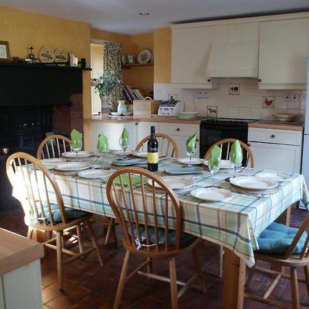 Harleyburn Cottages - Stables And Saddlery Мелроуз Екстериор снимка