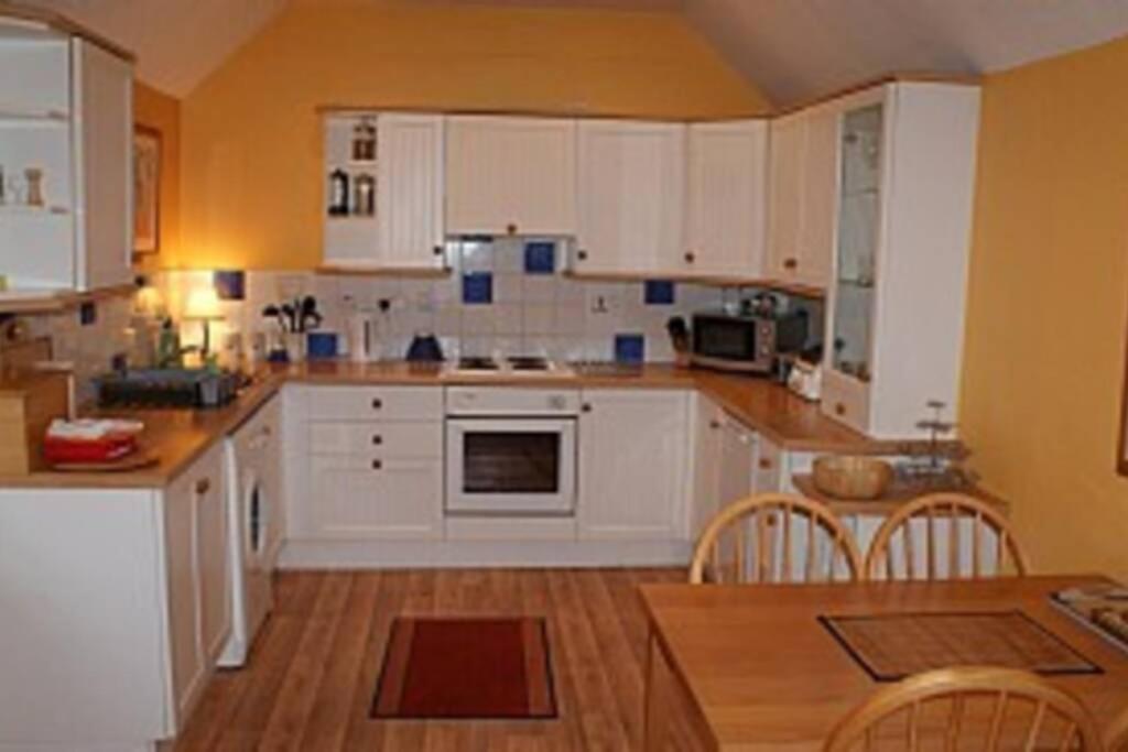 Harleyburn Cottages - Stables And Saddlery Мелроуз Екстериор снимка