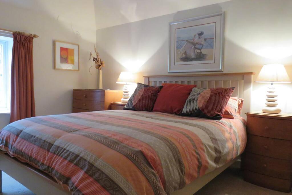 Harleyburn Cottages - Stables And Saddlery Мелроуз Екстериор снимка